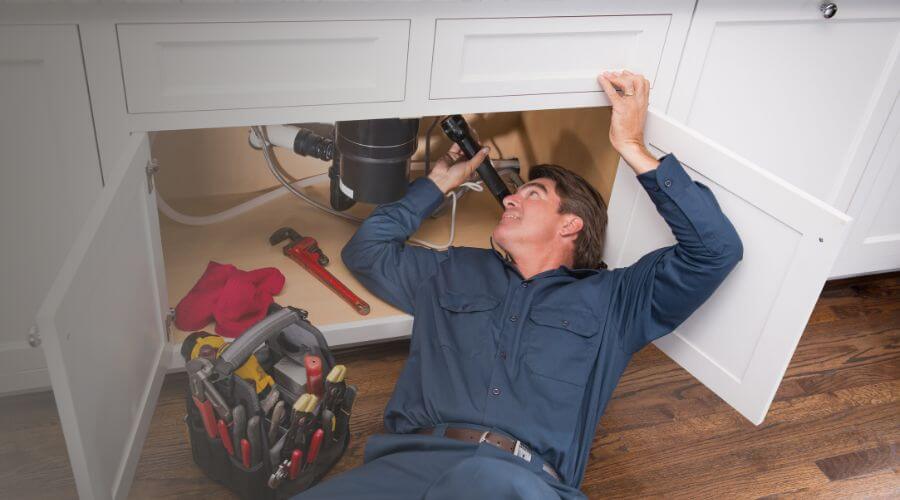 Local expert plumbing services in Saragosa, TX